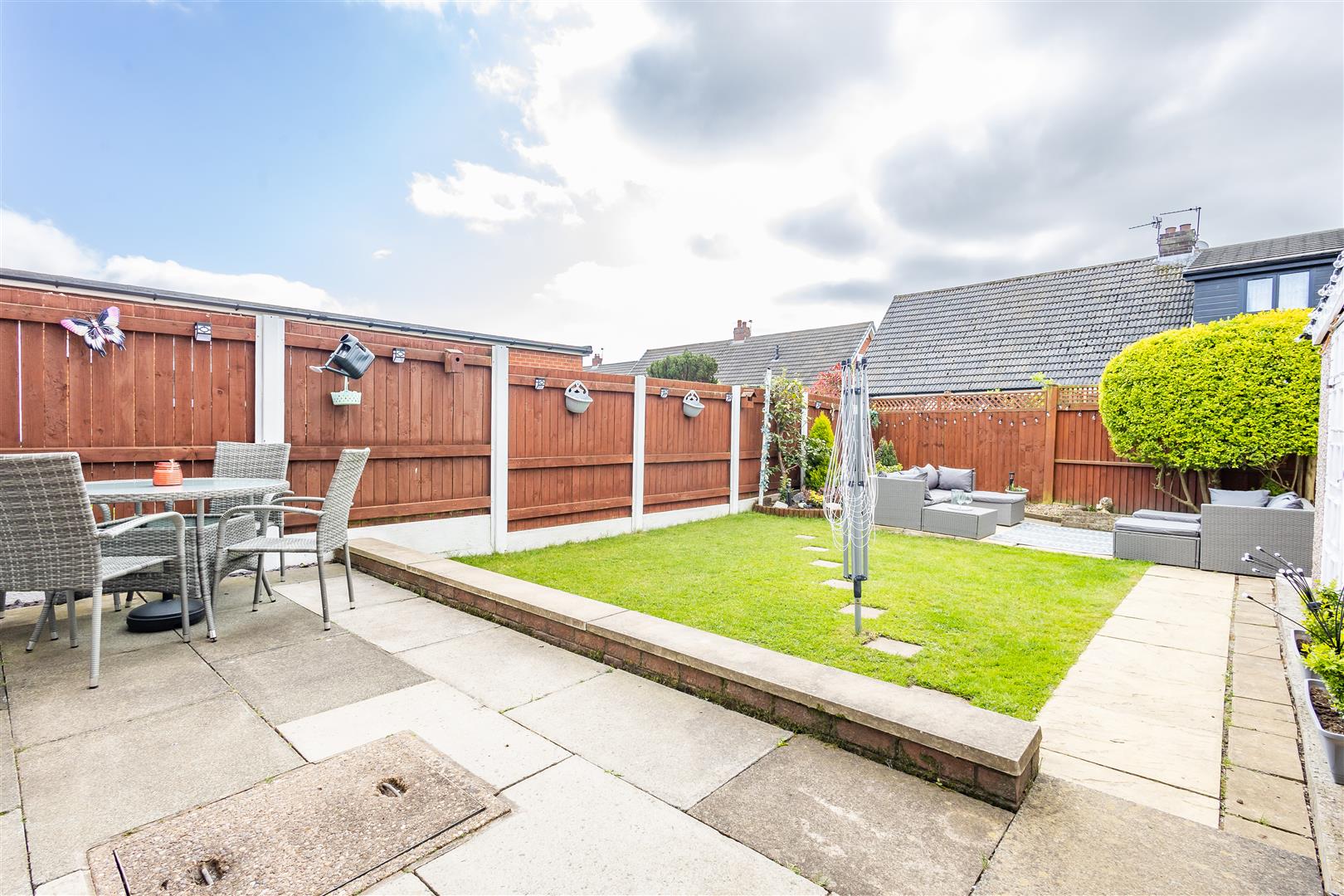 3 bed property in Holly Crescent, Chorley